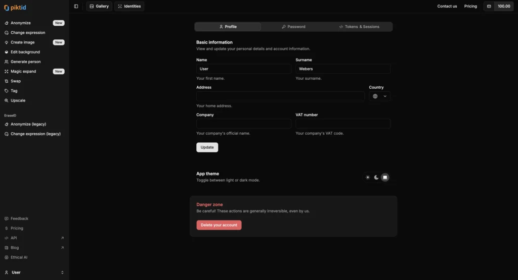 La pagina delle impostazioni del profilo PiktID mostra i campi delle informazioni utente come nome, indirizzo e dettagli dell'azienda, insieme al pulsante "Elimina il tuo account" nella sezione "Area di pericolo". Ideale per illustrare la gestione e le opzioni di eliminazione dell'account utente nell'app PiktID.